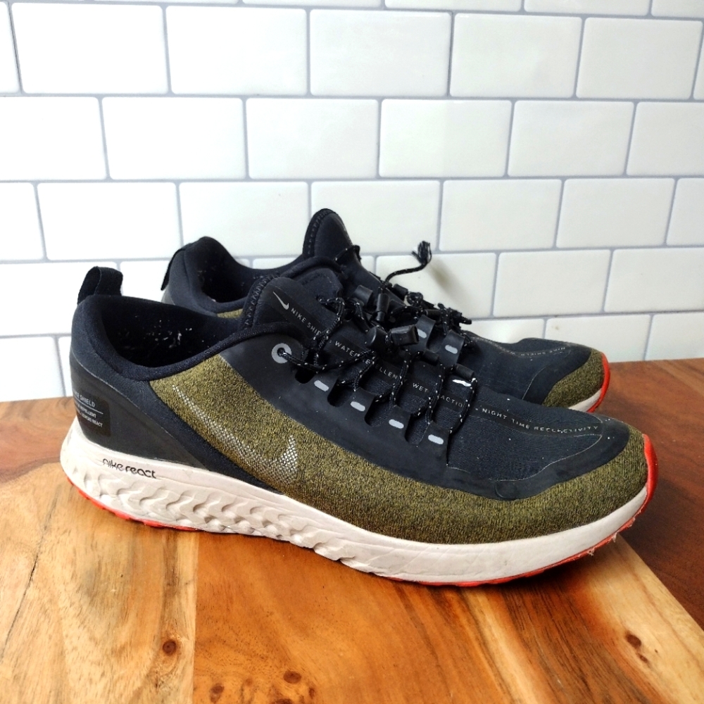 Nike Odyssey‎ react shield olive flak sneakers size 7y